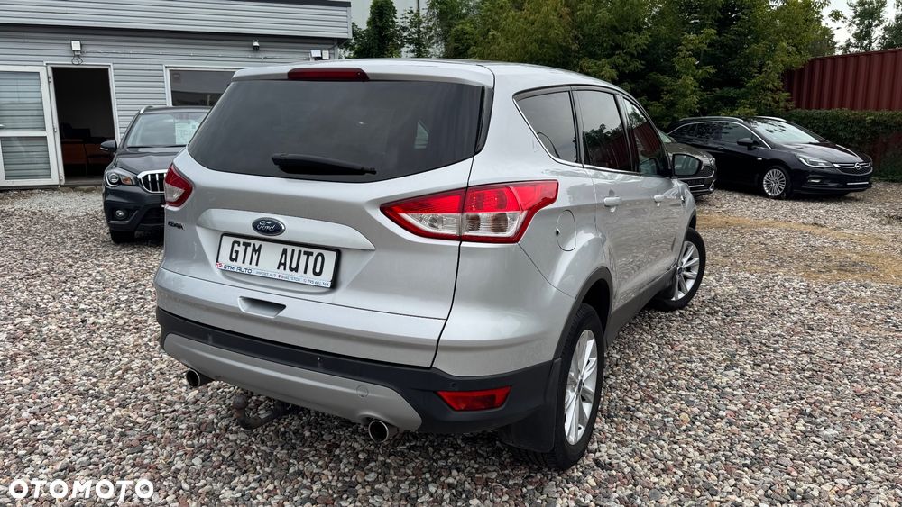 Ford Kuga 2.0 TDCi FWD Titanium - 13
