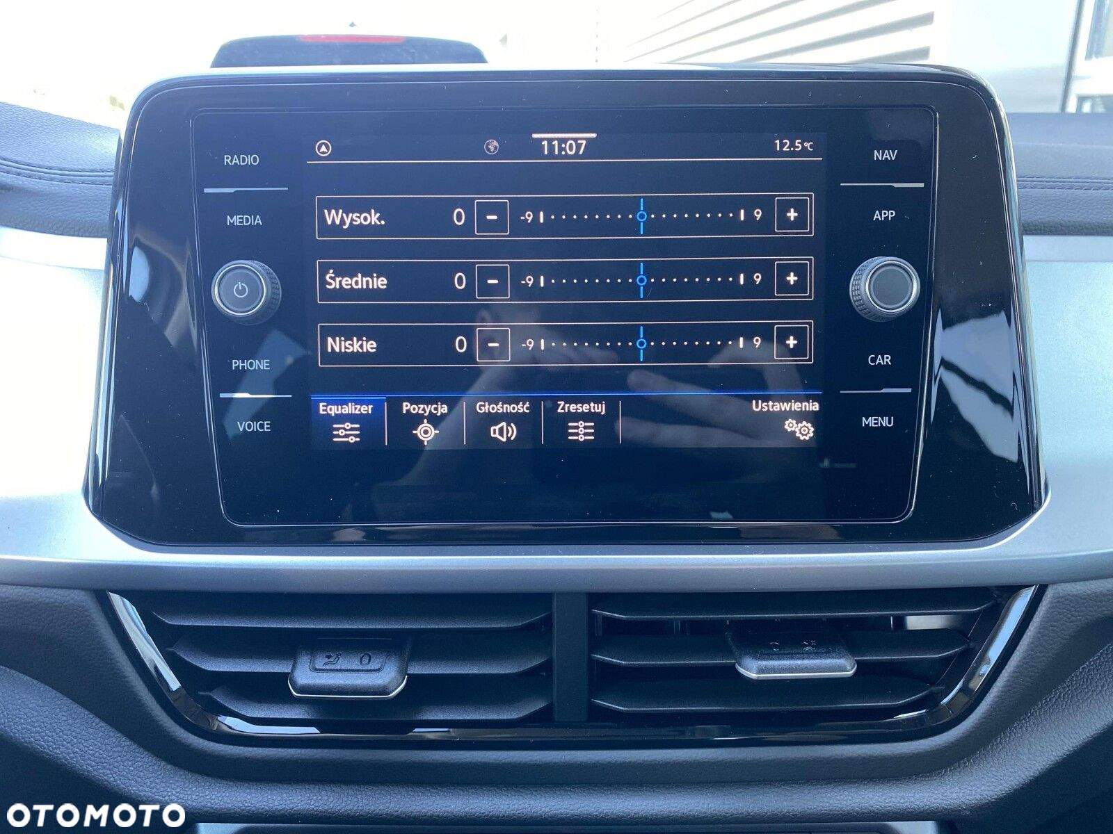 Volkswagen T-Roc - 31