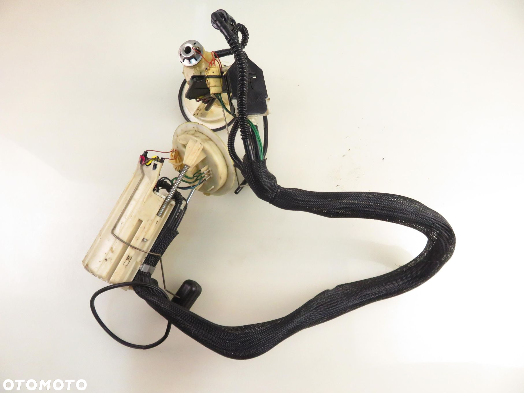 POMPA PALIWA BMW 5 (E60) 520 i - 170 M54 B22 (226S1) 6765778 6765843 - 3