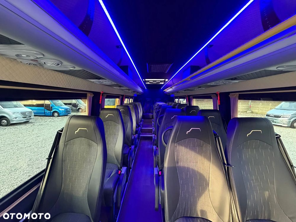 Mercedes-Benz Sprinter 519 - 34