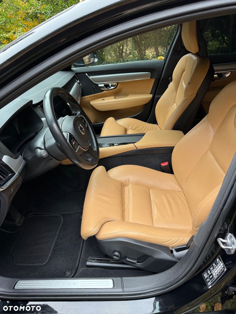 Volvo V90 D4 AWD Momentum - 11