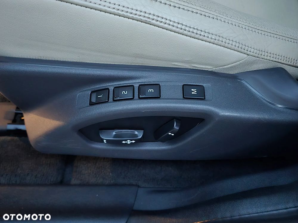 Volvo XC 60 T5 Geartronic Summum - 30