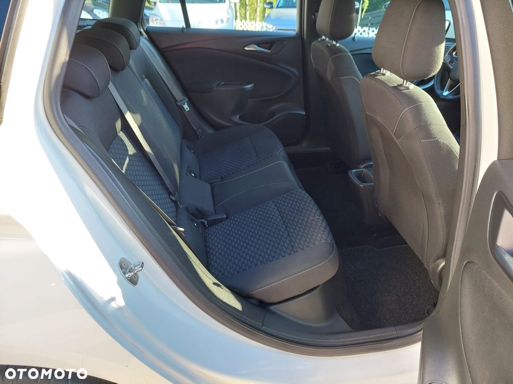 Opel Astra - 26