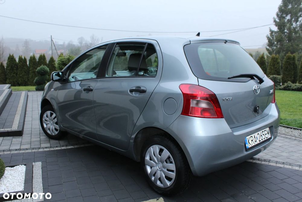 Toyota Yaris 1.0 Luna A/C - 5
