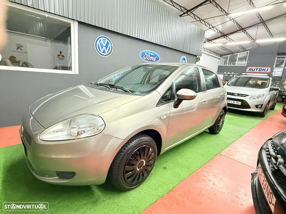 Fiat Punto 1.4 16V Emotion - 1