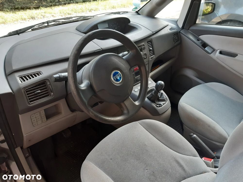 Fiat Idea 1.4 16V Dynamic - 4