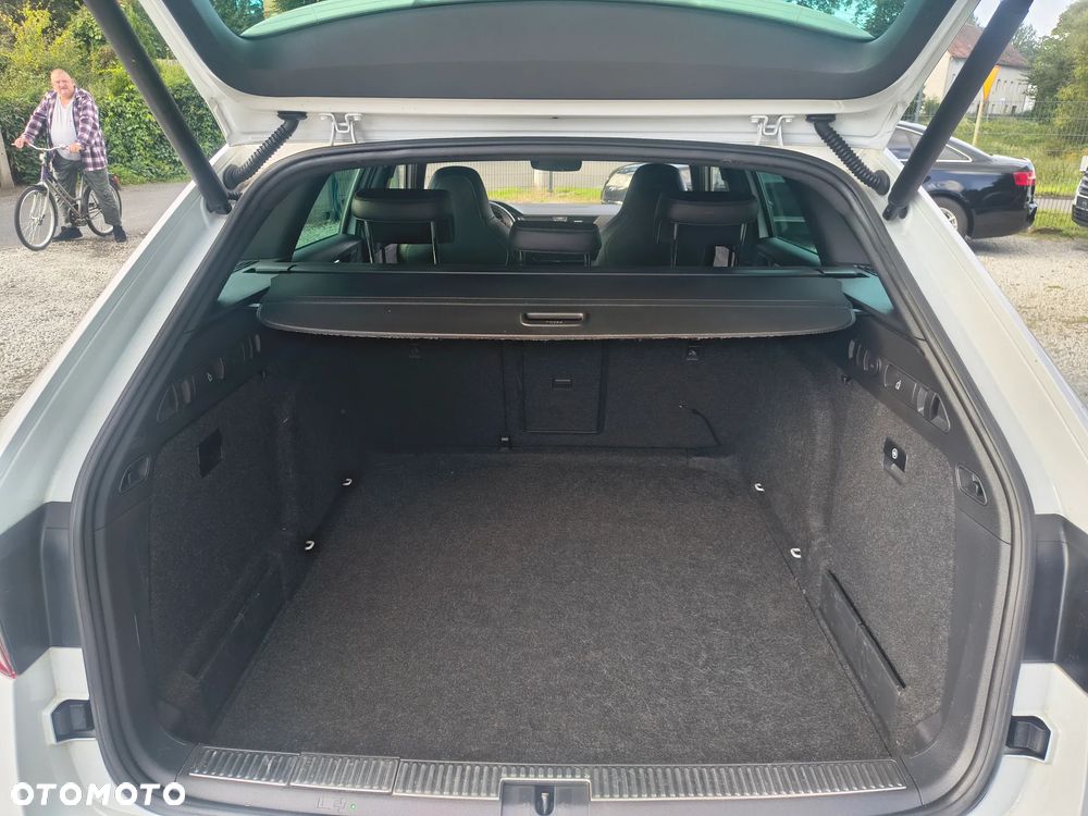 Skoda Superb 2.0 TDI DSG Sportline - 25