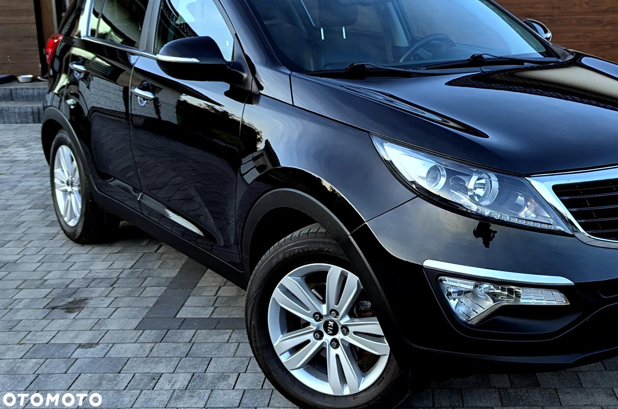 Kia Sportage 2.0 L 2WD - 23