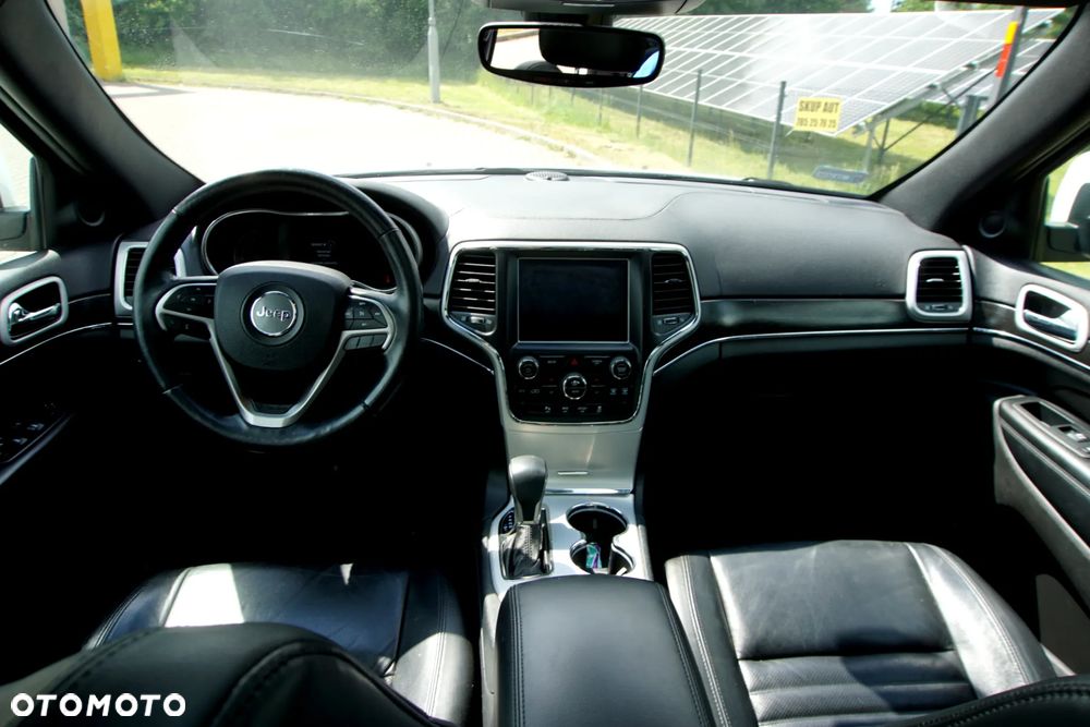 Jeep Grand Cherokee - 8