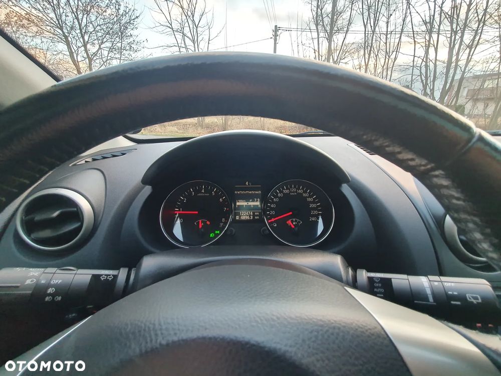 Nissan Qashqai 1.6 visia - 13