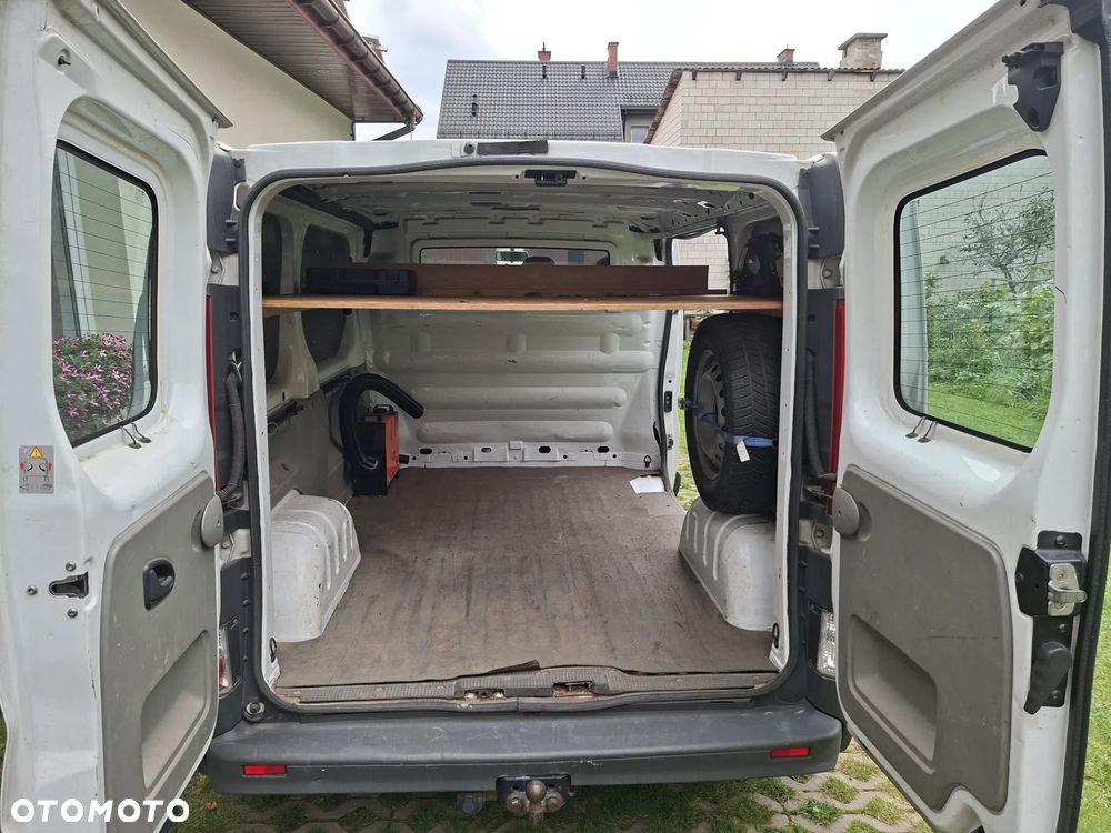 Opel Vivaro L1H1 2.7t - 10