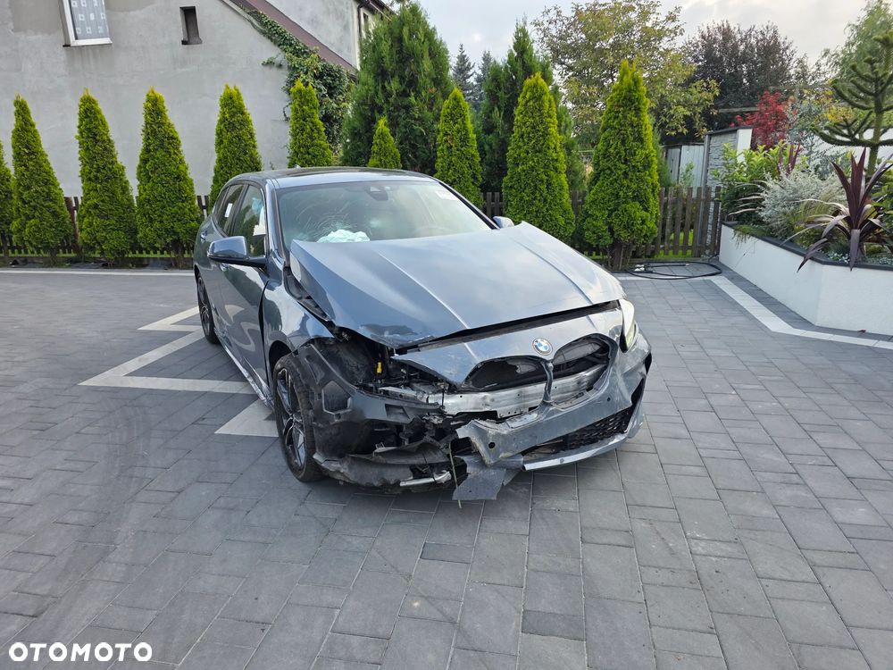 BMW Seria 1 2021 photo 4