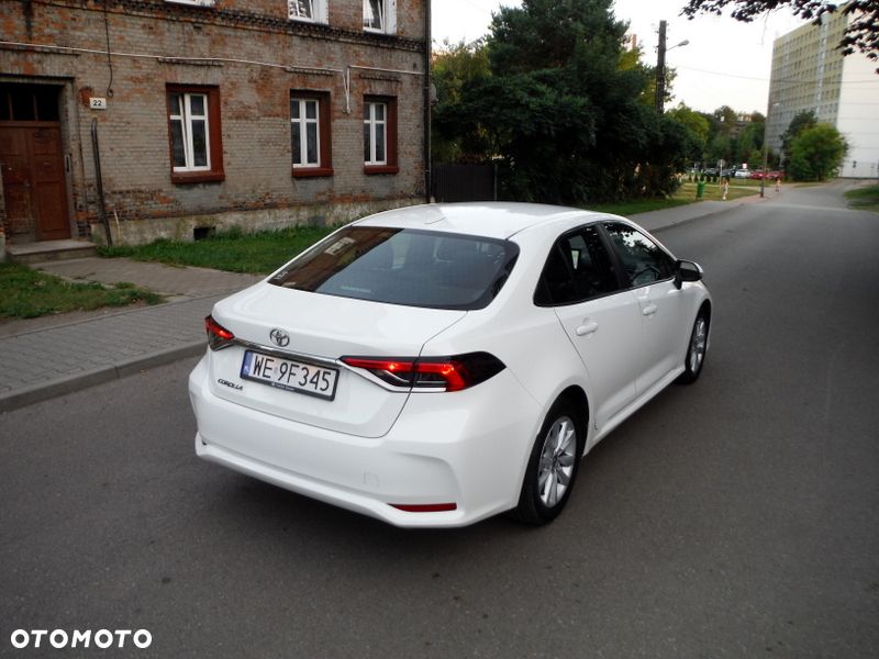 Toyota Corolla 1.5 Comfort - 28