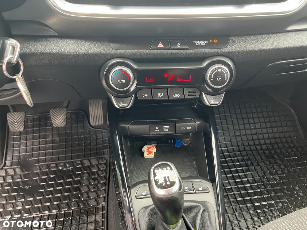 Kia Stonic 1.0 T-GDI L - 13