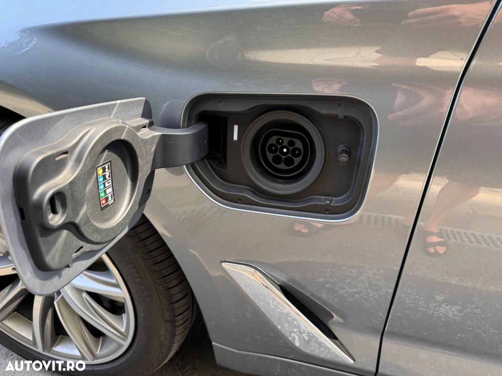 BMW Seria 5 530e AT PHEV - 37