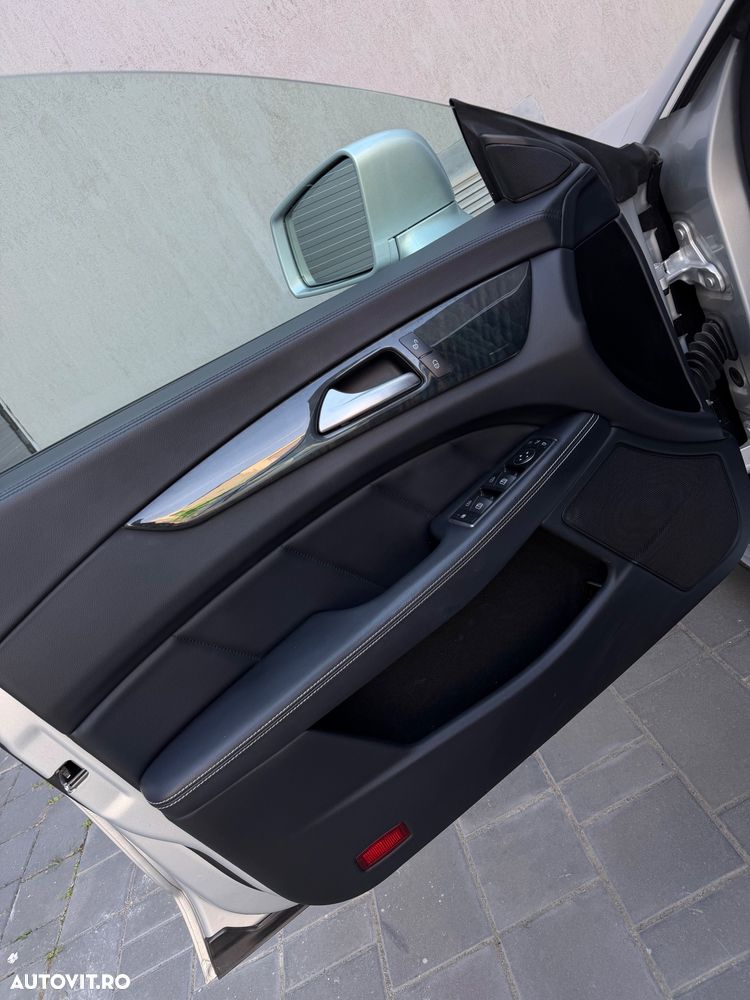 Mercedes-Benz CLS - 21