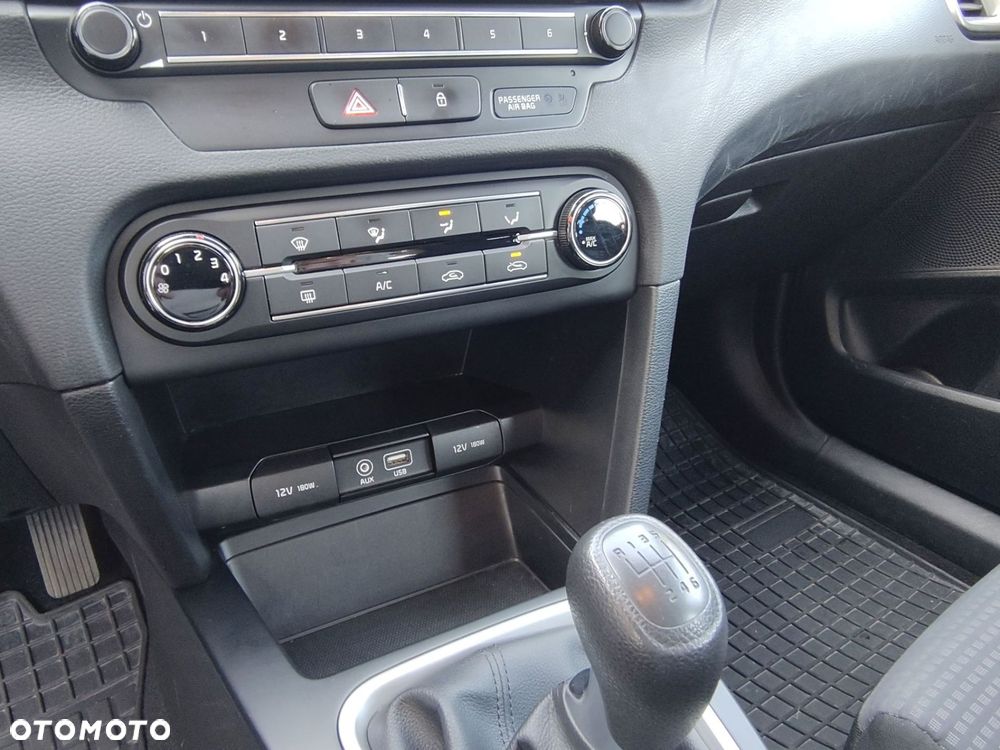 Kia Ceed 1.4 S - 23
