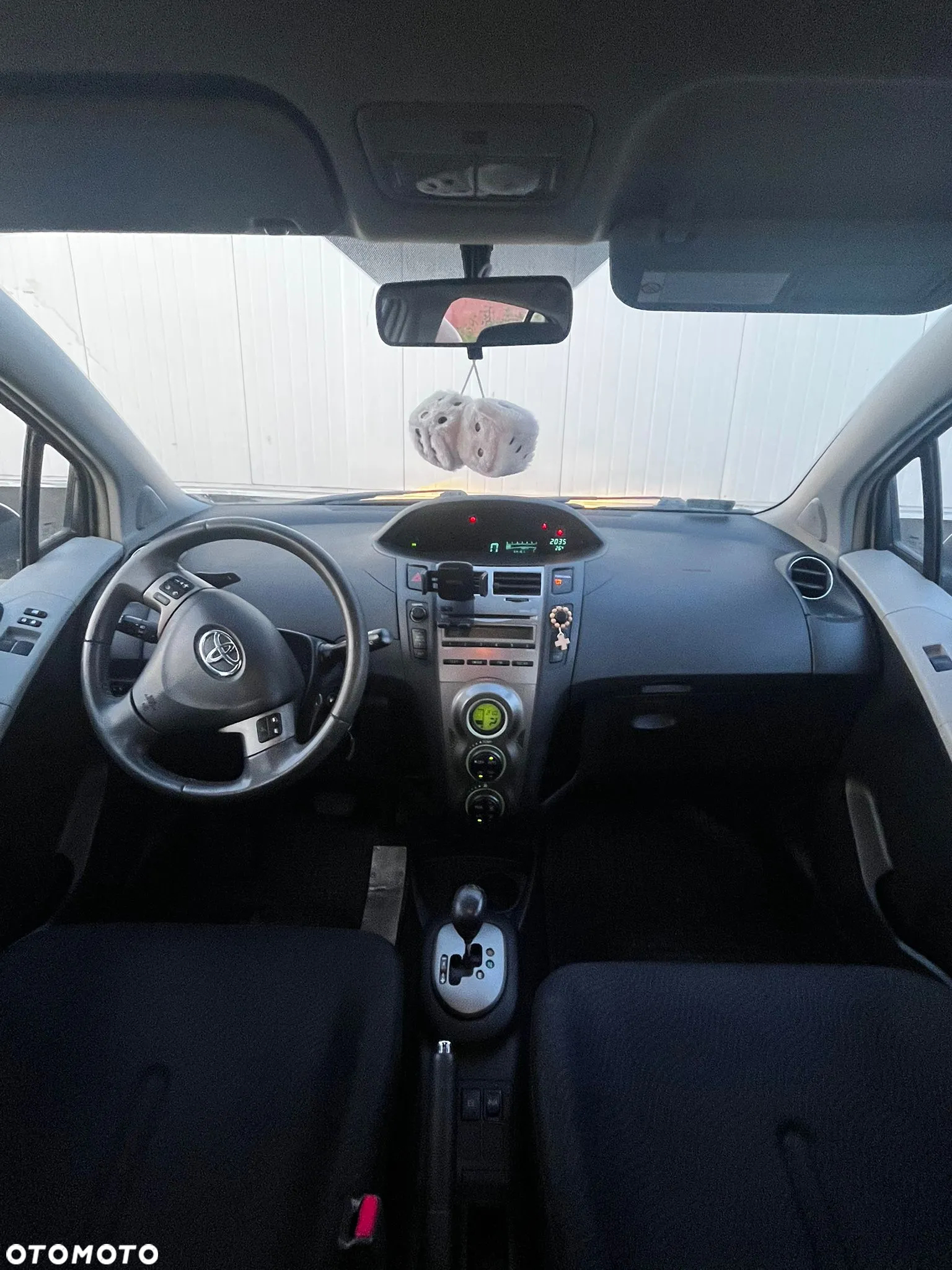 Toyota Yaris 1.33 Sol MM - 11