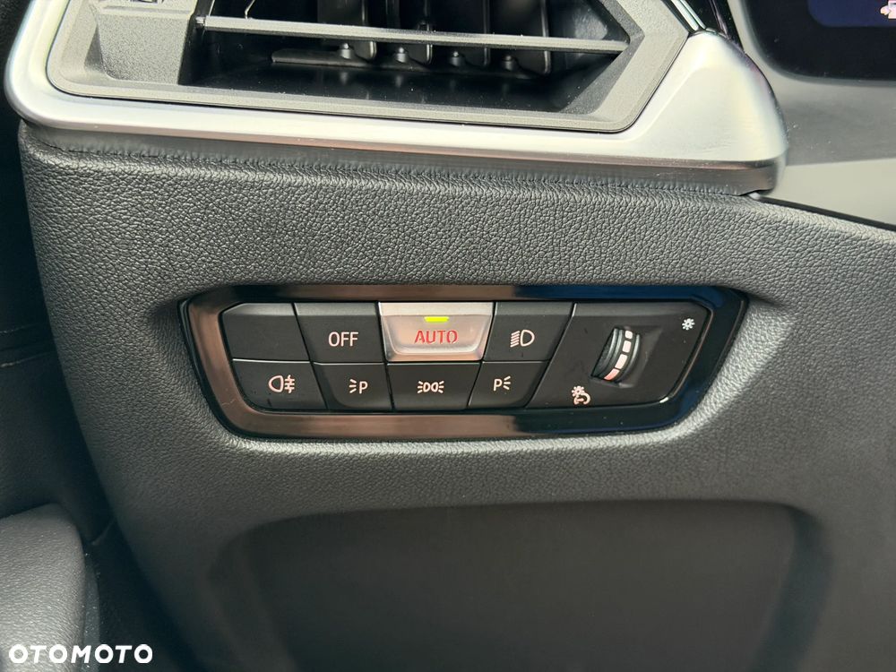 BMW Seria 3 318i Advantage sport - 10