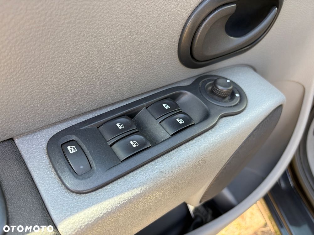 Renault Modus 1.2 16V Avantage - 19