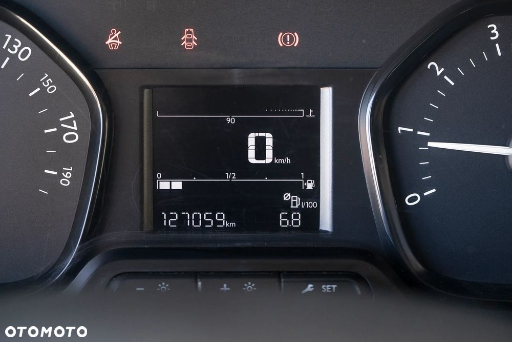 Toyota proace - 8