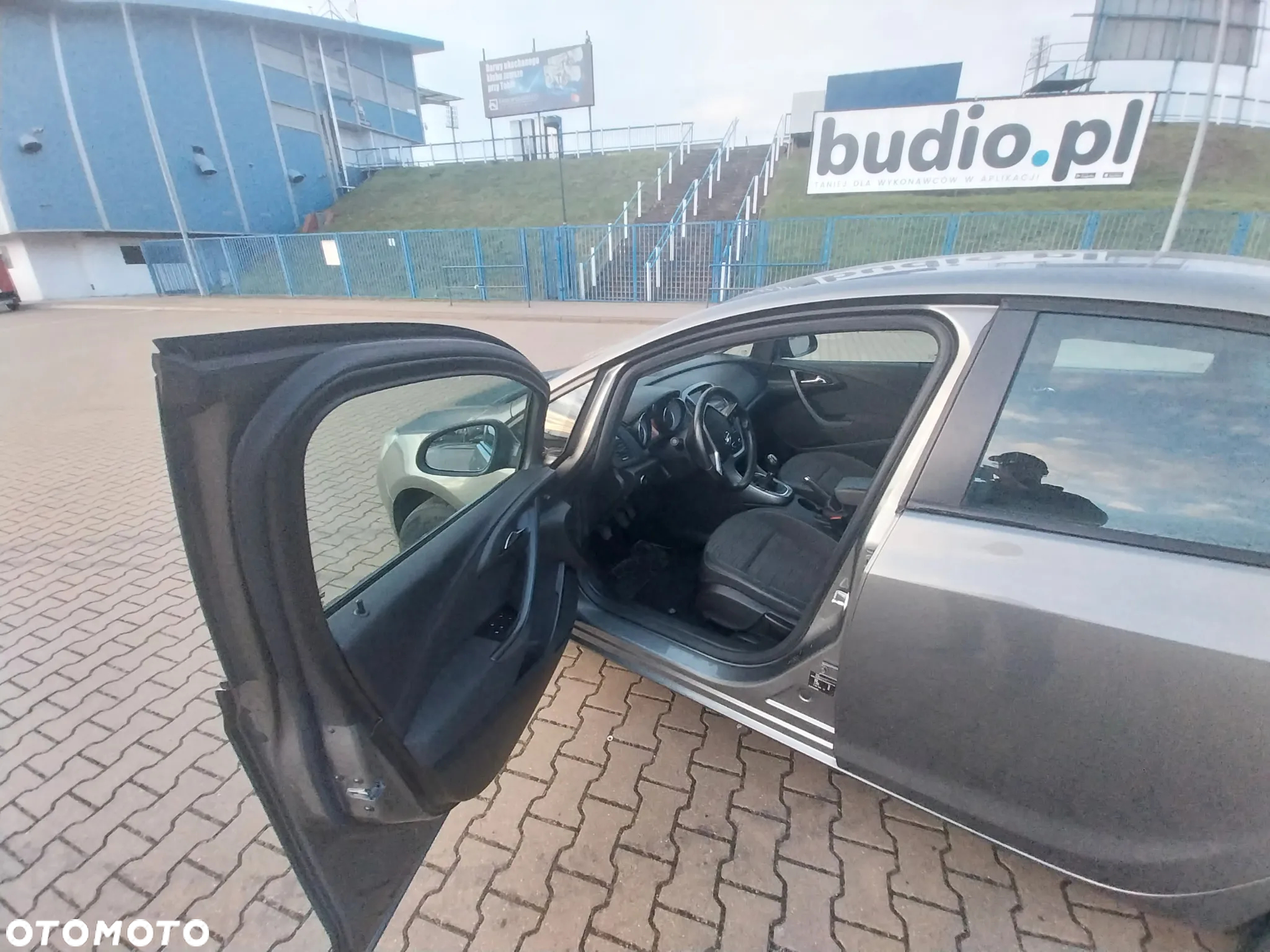 Opel Astra IV 1.4 T Active EU6 - 12