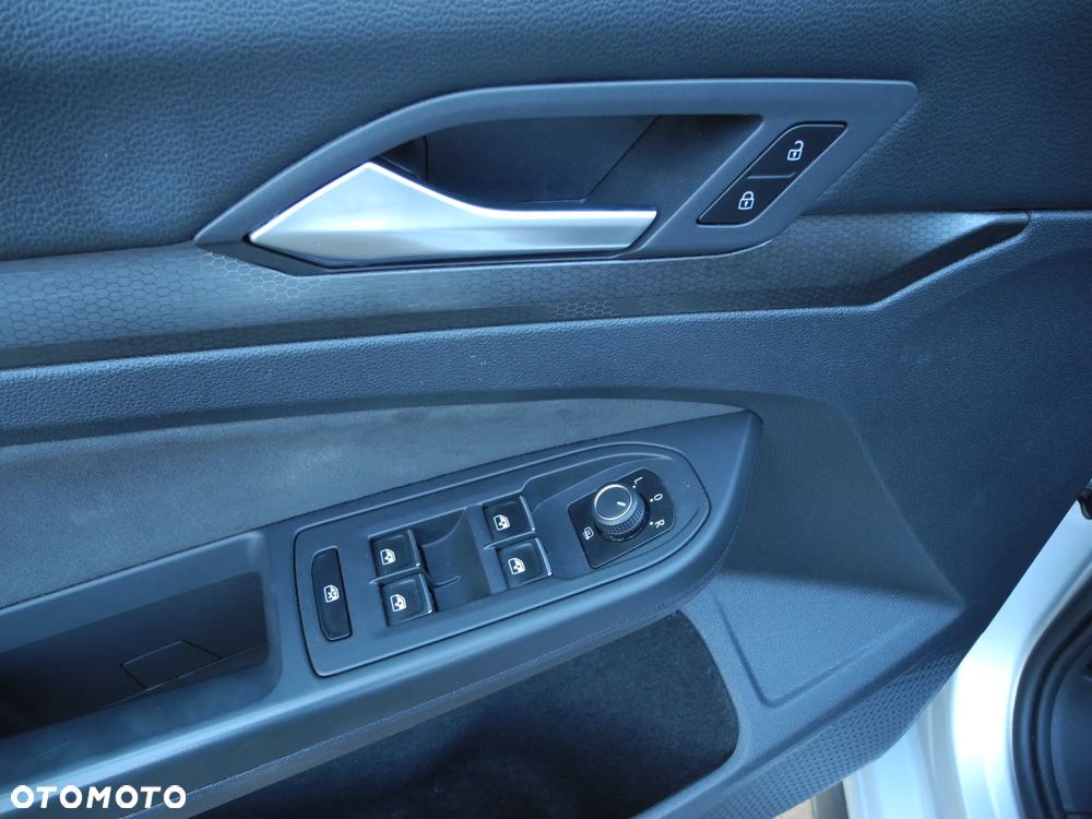Volkswagen Golf - 23