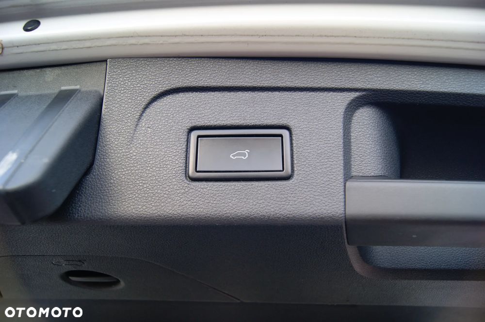 Volkswagen Touran 2.0 TDI BMT Highline DSG - 36