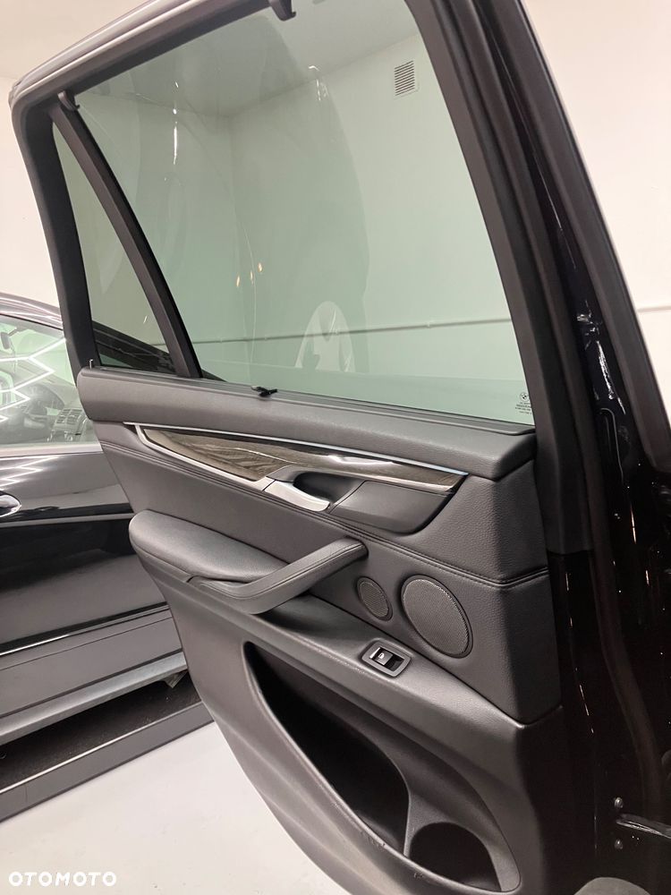 BMW X5 xDrive40d - 17
