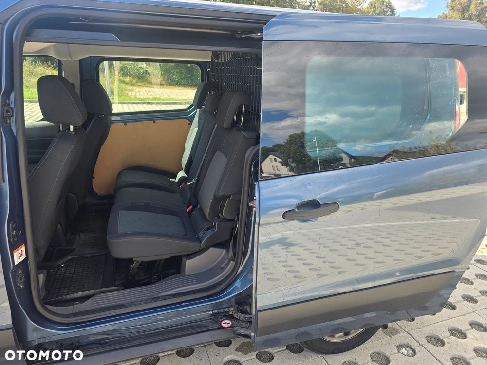 Ford Transit Connect - 8