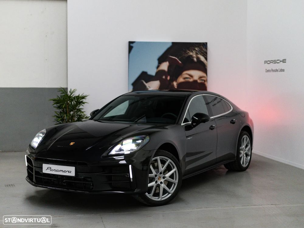 Porsche Panamera 4 E-Hybrid - 1