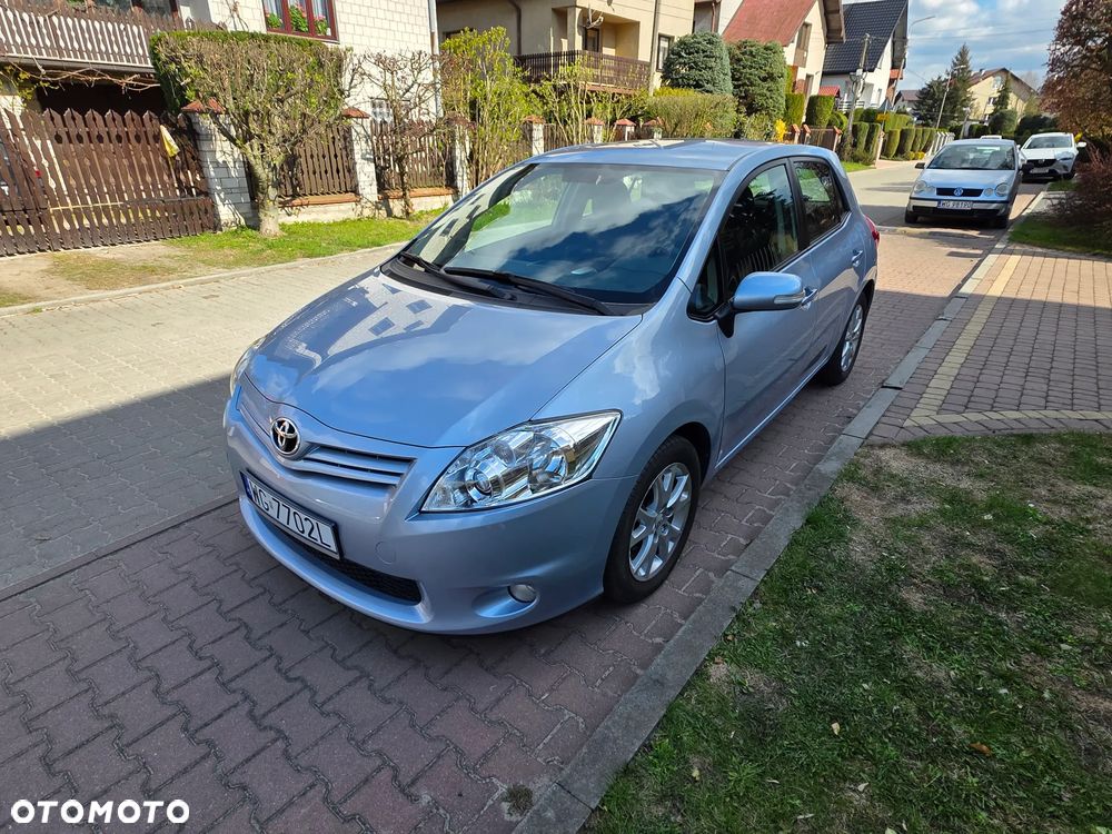 Toyota Auris 1.6 Valvematic Executive - 8