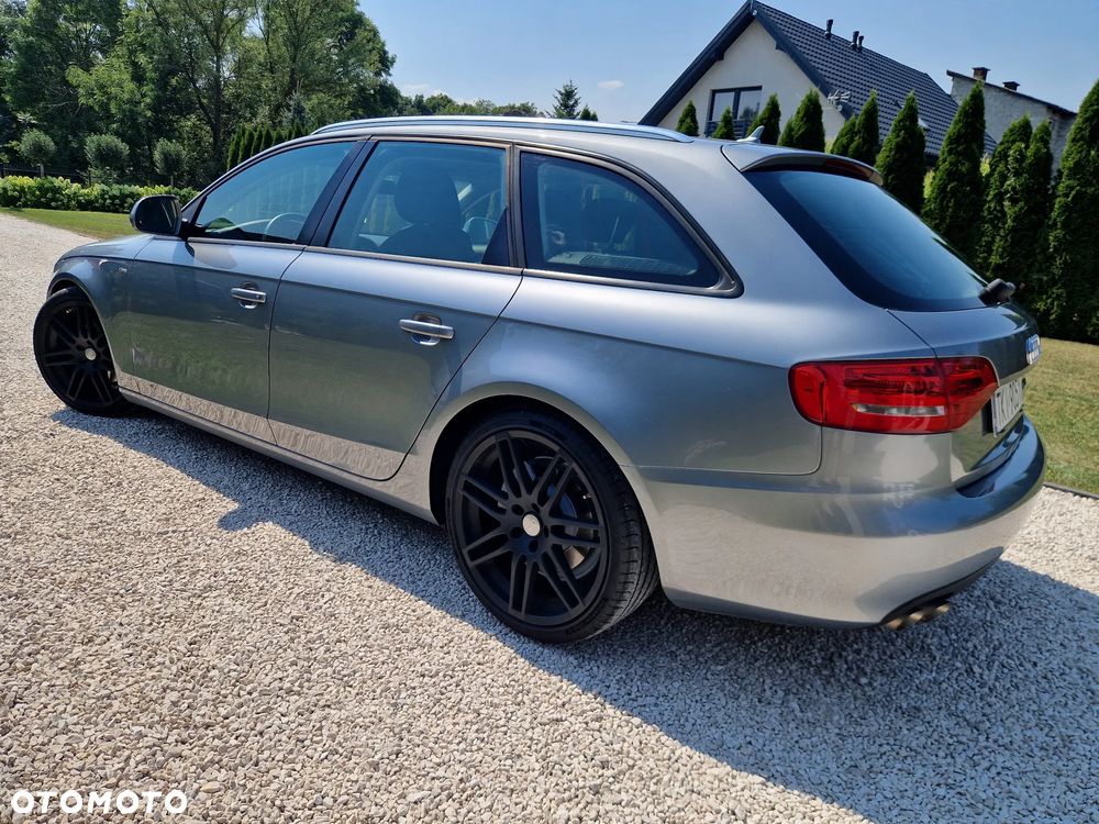 Audi A4 Avant 2.0 TDI DPF Ambiente - 31