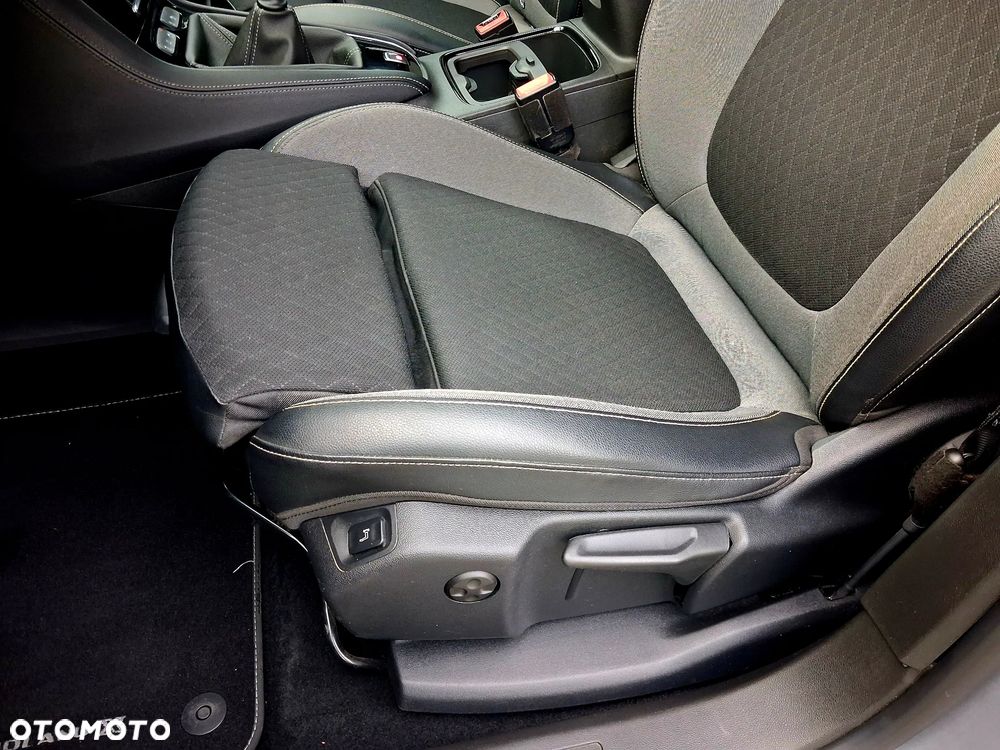 Opel Grandland X 1.2 T GPF Innovation S&S - 24