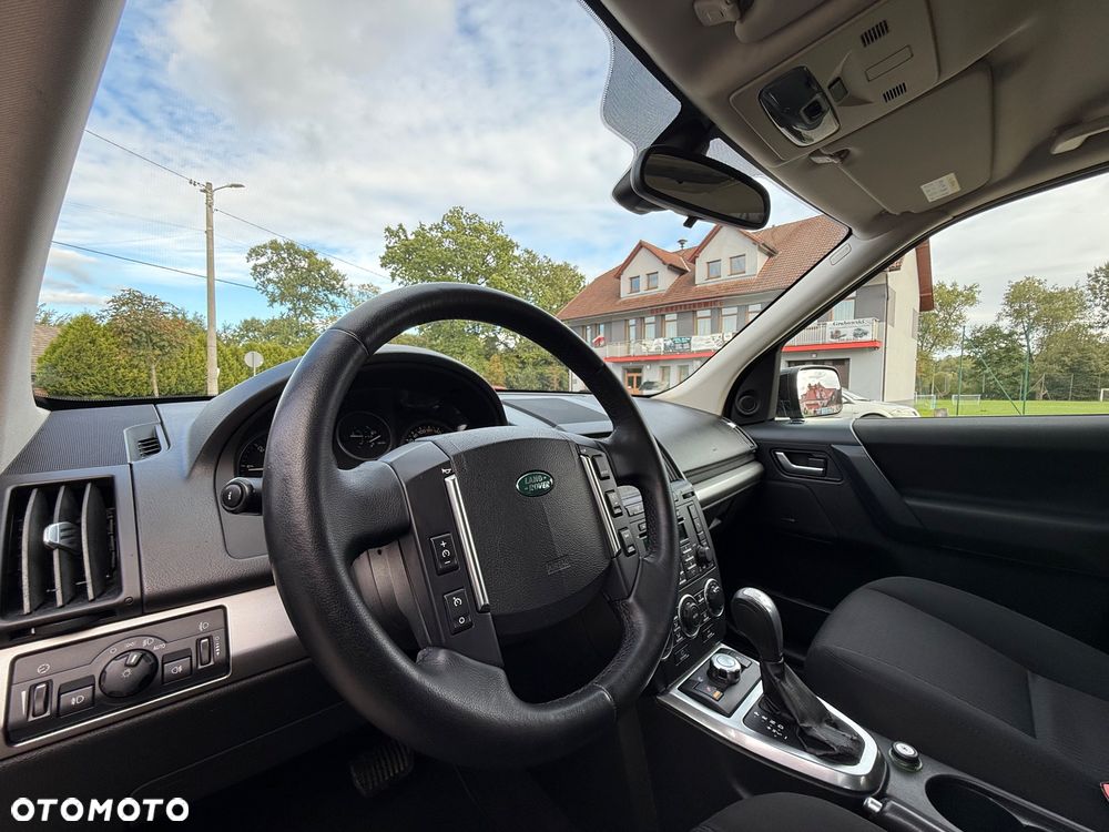 Land Rover Freelander II 2.2 sD4 S - 17