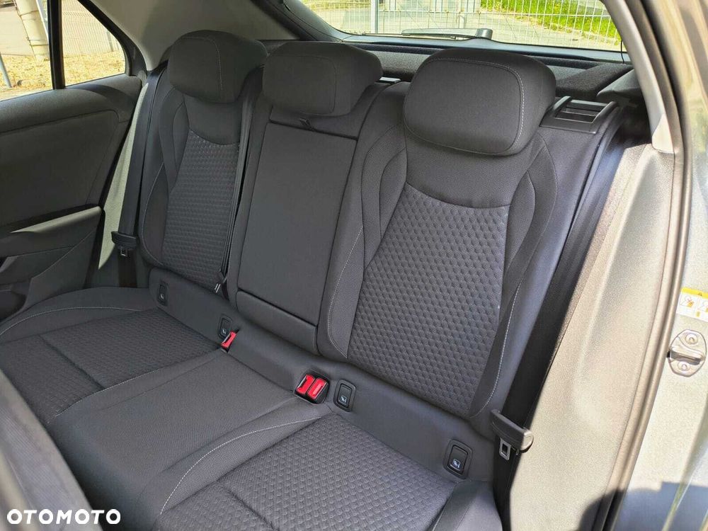 Volkswagen T-Roc - 22