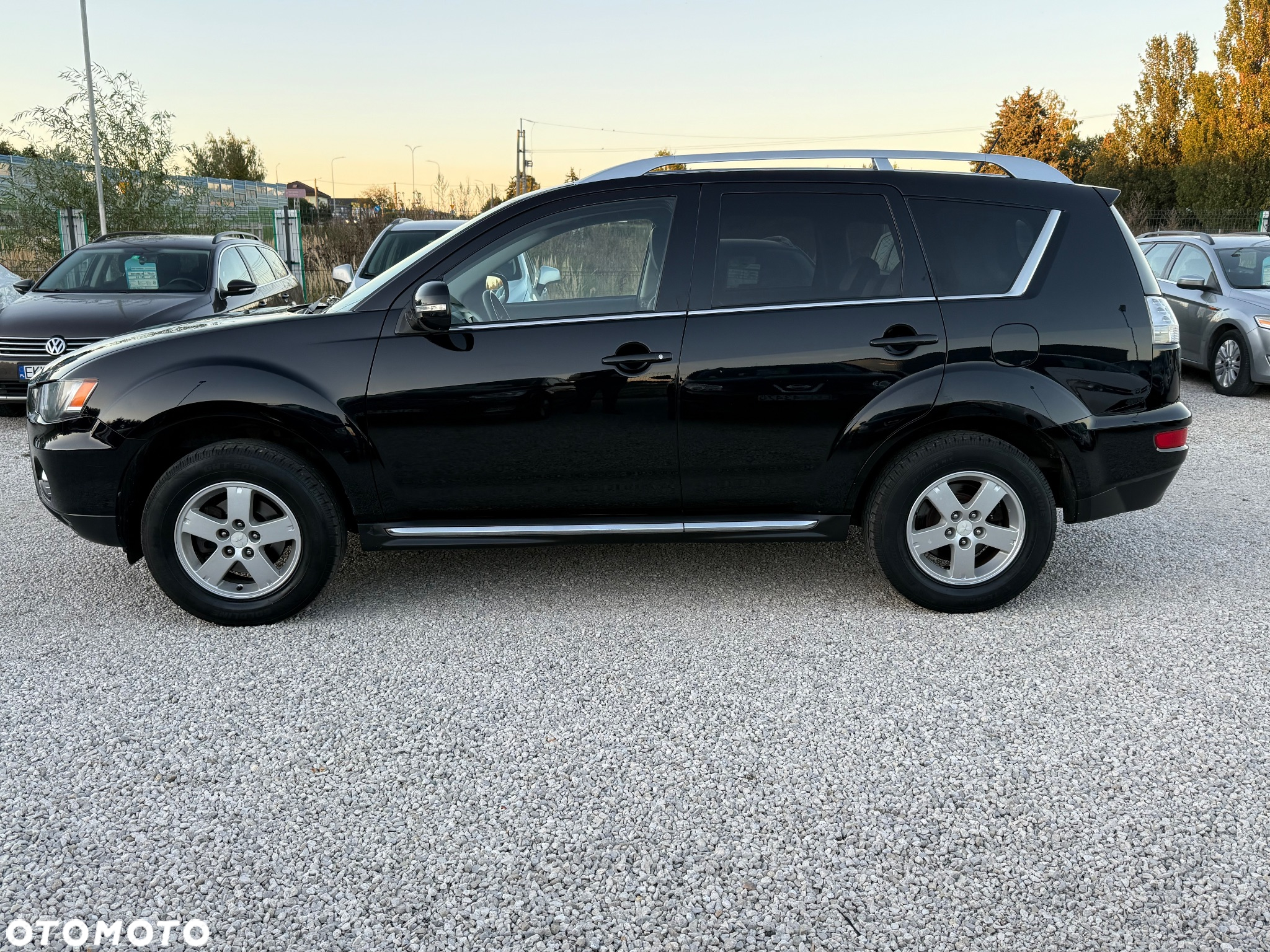 Mitsubishi Outlander 2.0 2WD CVT Invite - 5
