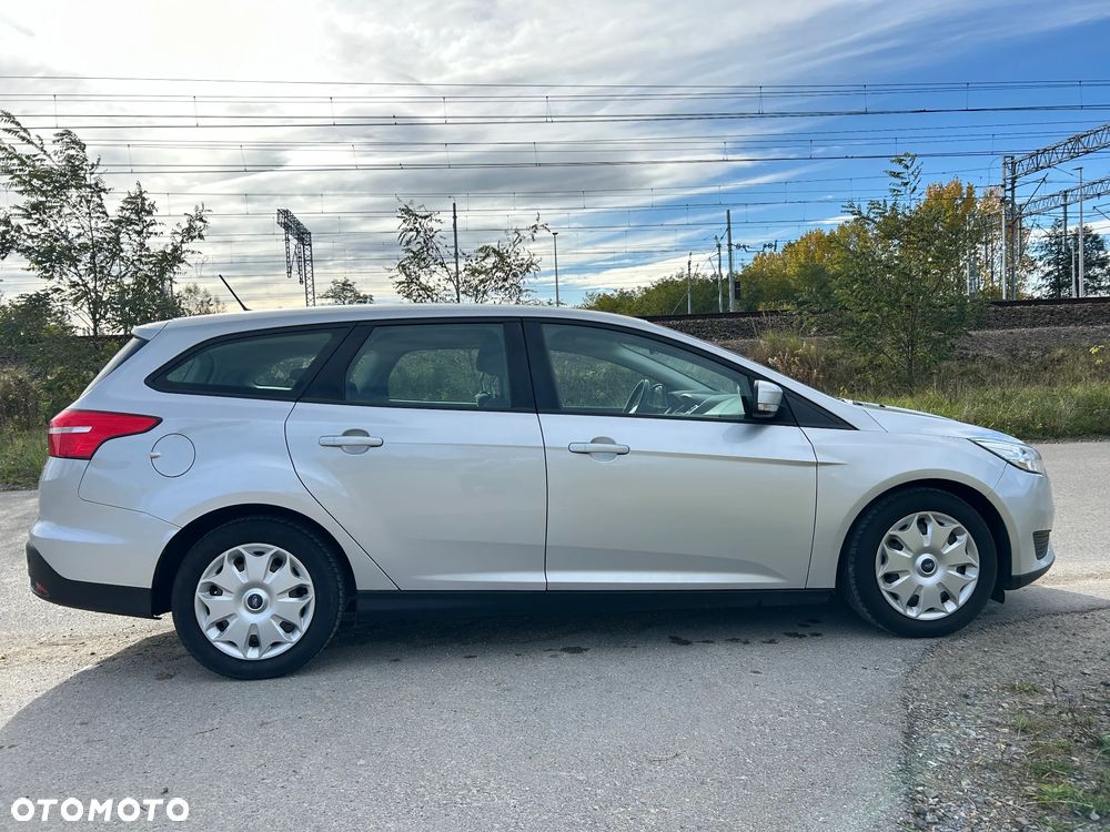 Ford Focus 1.5 TDCi Trend - 5