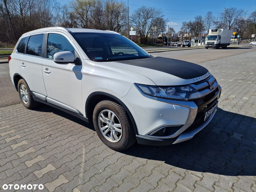 Mitsubishi Outlander 2.0 Intense + Navi 4WD CVT - 3