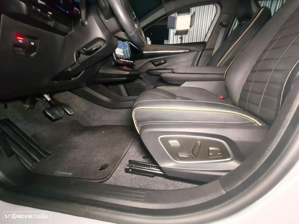 Renault Mégane E-Tech EV60 Iconic Autonomia Conforto - 25