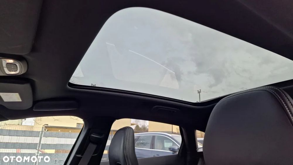 Volvo V40 T3 Geartronic RDesign - 19