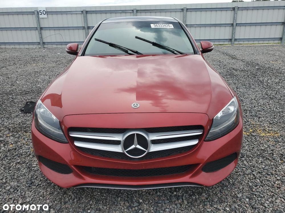 Mercedes-Benz Klasa C 300 9G-TRONIC - 2
