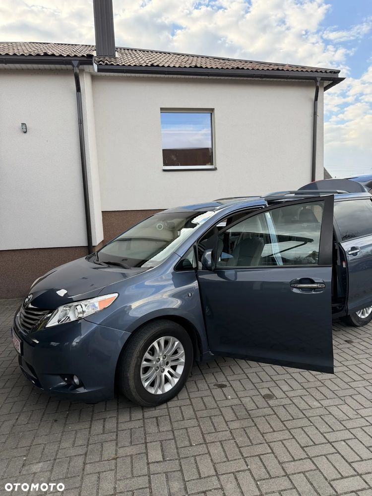 Toyota Sienna 3.5 V6