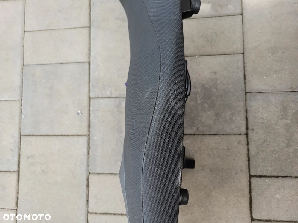 Kanapa, fotel, siedzenie Suzuki Gladius 650 - 8
