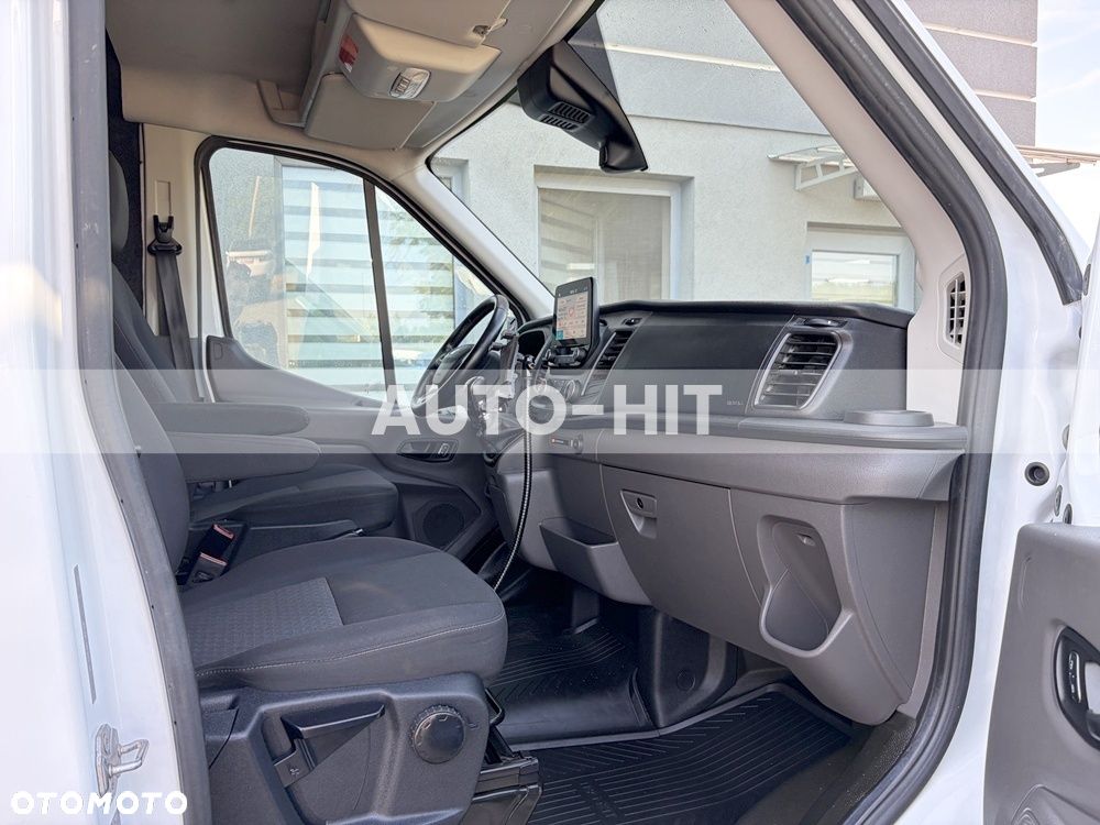 Ford Transit - 26