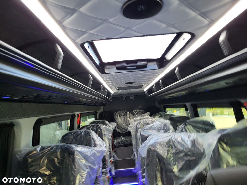 Mercedes-Benz Sprinter 519 CDI 24 miejsca + 4 stojące NOWY - 17