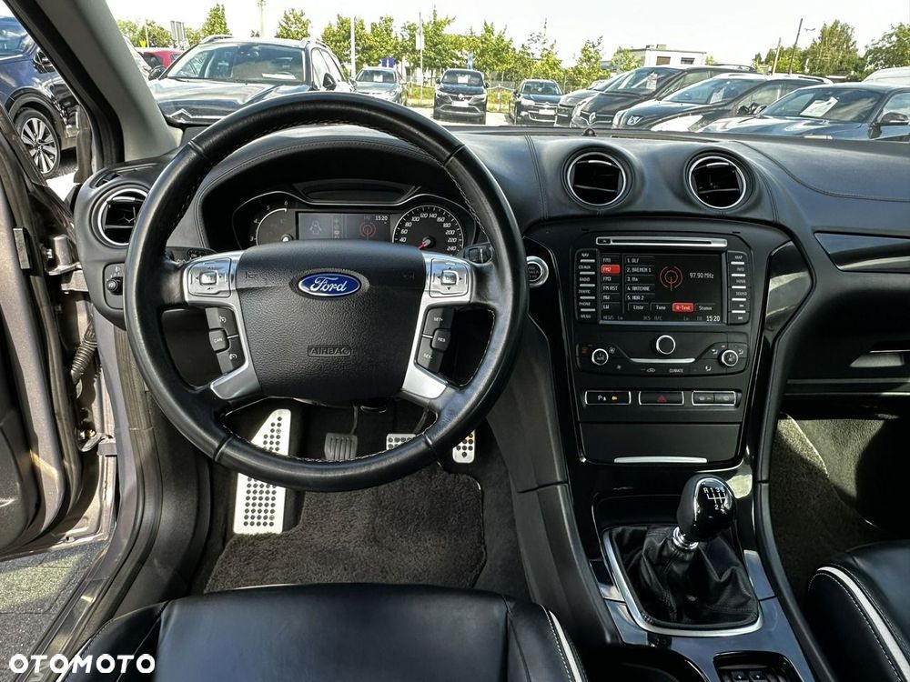 Ford Mondeo - 13