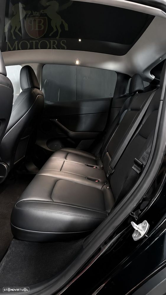 Tesla Model Y Standard - 13