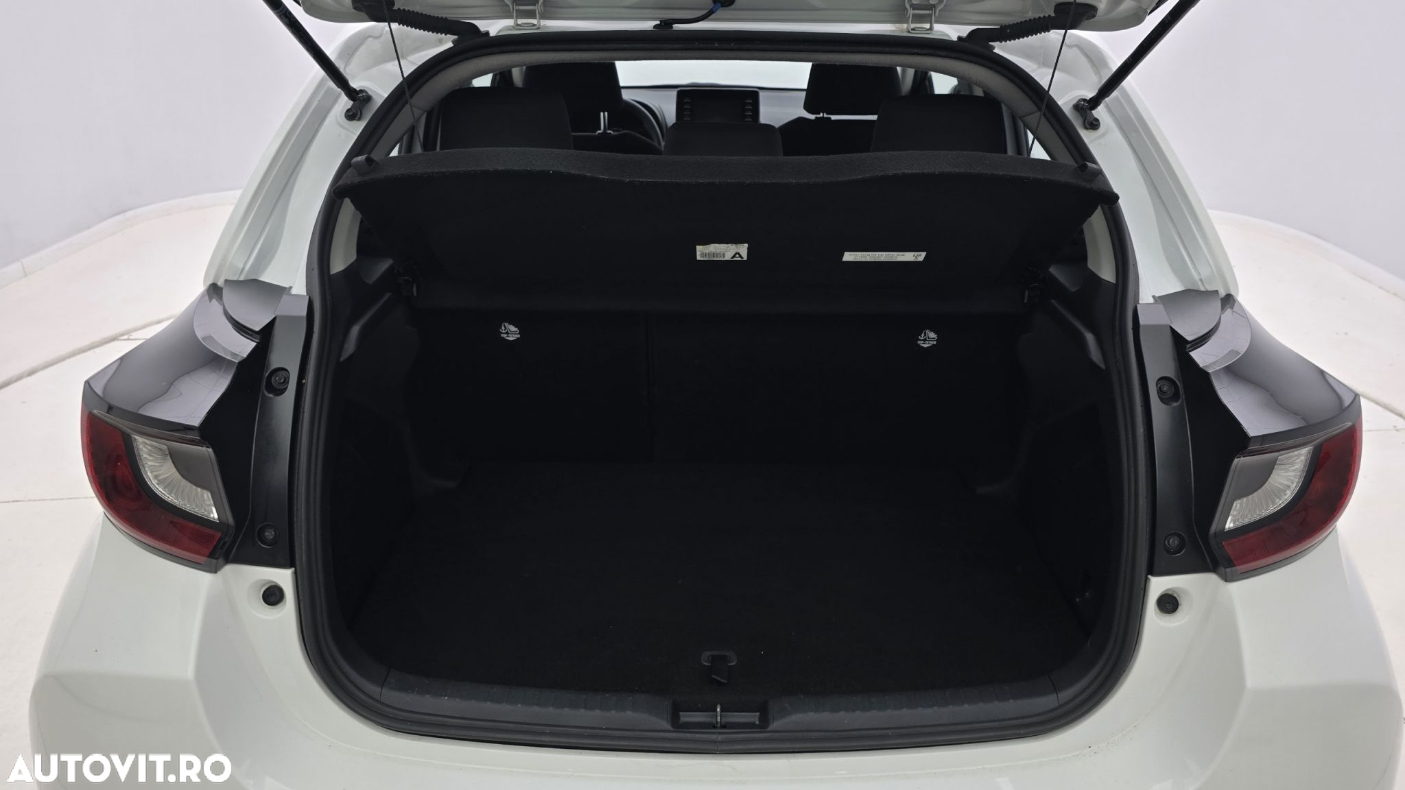 Toyota Yaris 1.5 VVT-i HSD Eco - 25