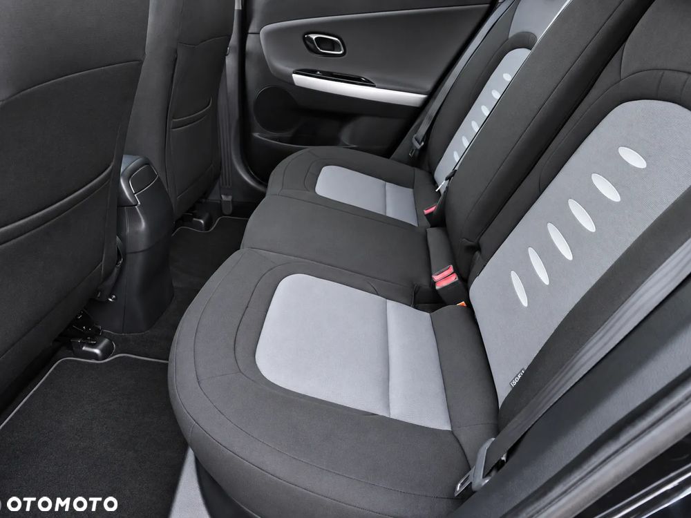 Kia Ceed 1.6 GDI Dream Team Edition - 16